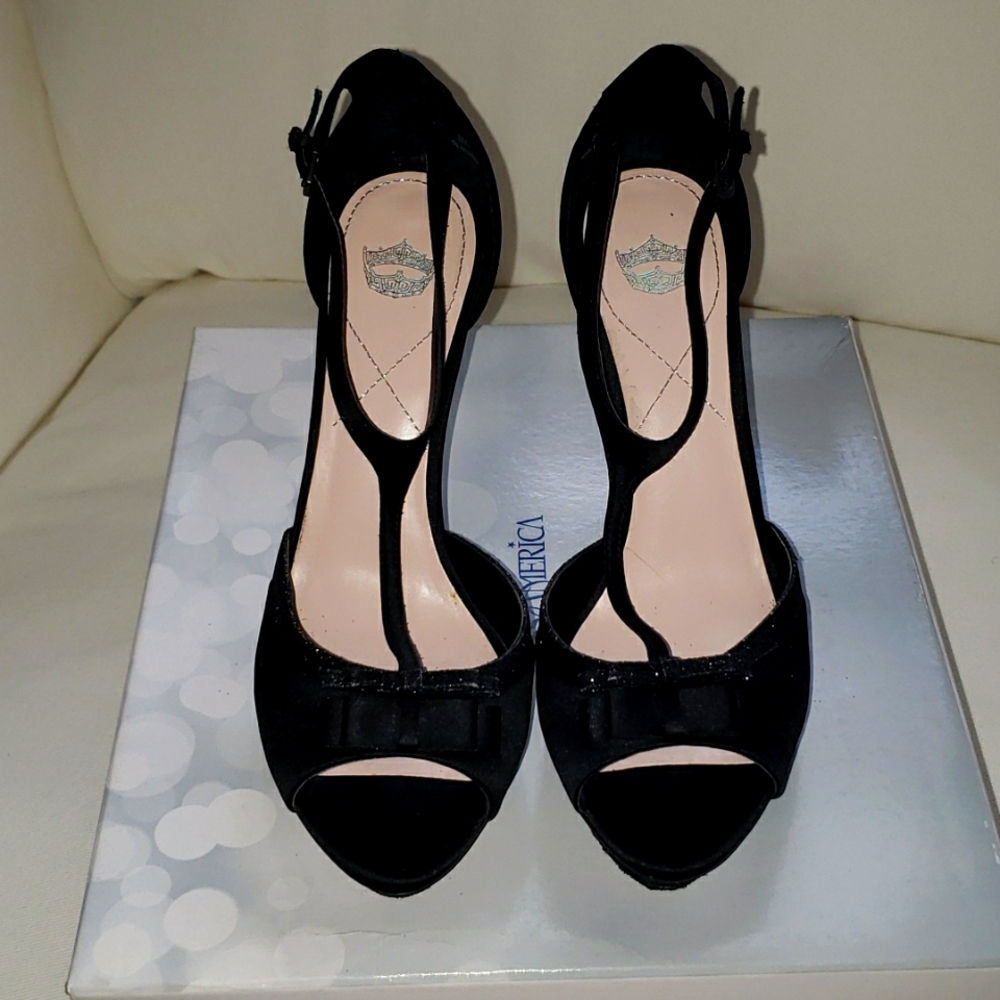 GLAM it UP! Gently worn US 8M platform open toe black satin & sparkle heels!